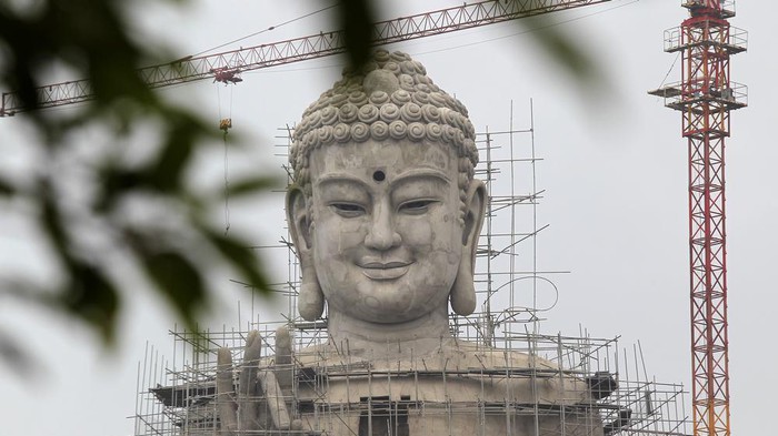 Cận cảnh tượng phật lớn nhất Đông Nam Á đang xây tại Hà Nội